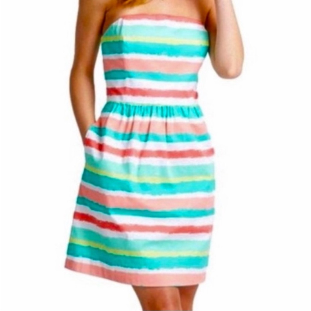 NWT Vineyard Vines Painted Stripes
Strapless Dress Size 10